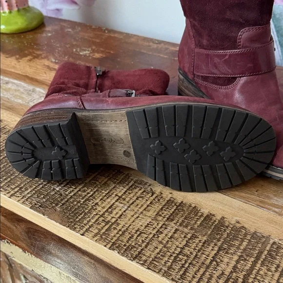 Clarks Dark Red Suede and Leather Heeled Boots - Picture 6 of 9